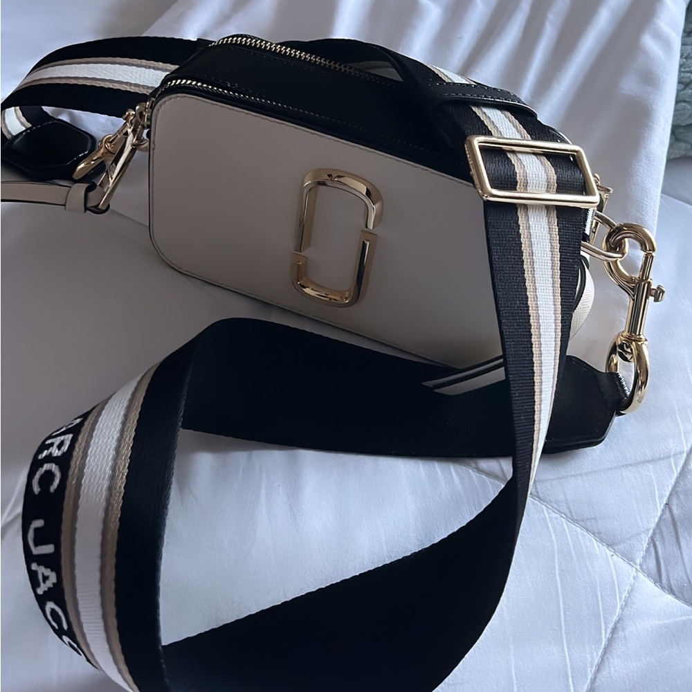 Marc Jacobs Snapshot Bag in New Cloud White Multi
